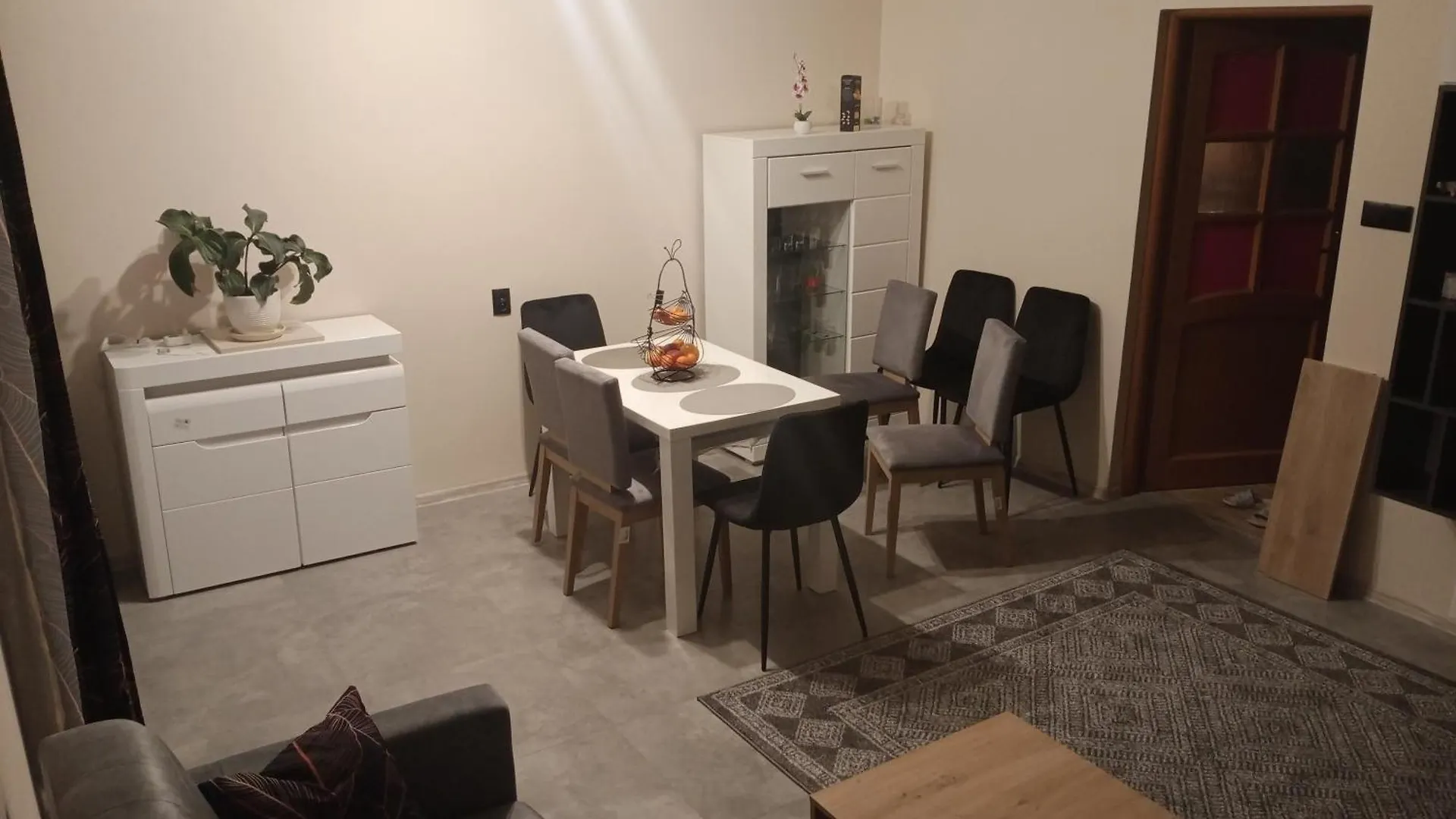 Lägenhet Uroczy Apartament Kraków