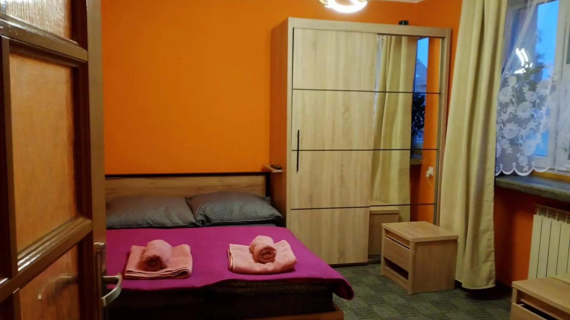 Uroczy Apartament Kraków 0*,  Polen